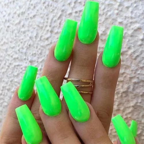 Summer-Neon-Green-Nails
