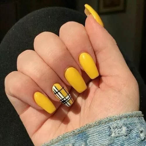 Summer-Yellow-Nails