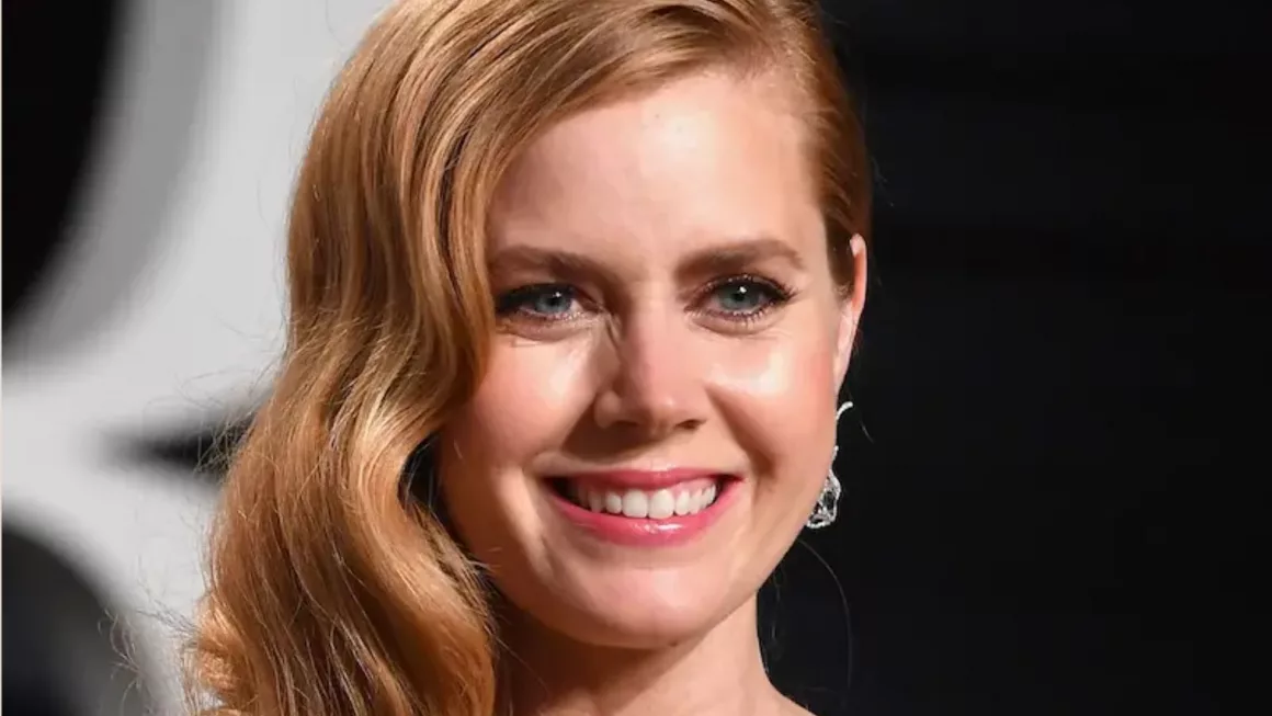 The Amy Adams Alluring Gummy Smile